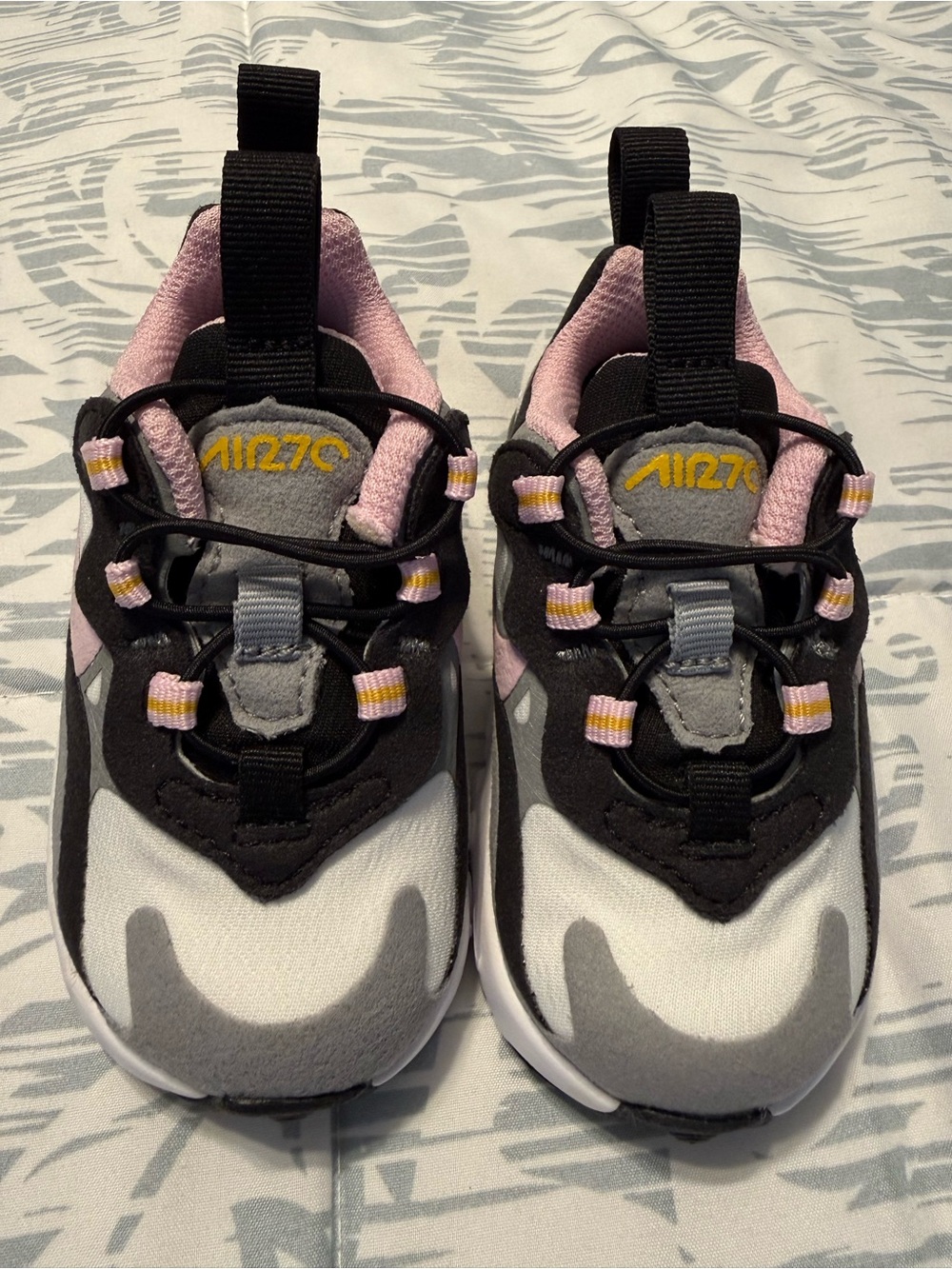 Nike Kids Air270 Sneakers in Black, Gray & Pink with Yellow Logo